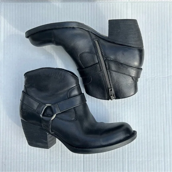 Born Carmel Harness Booties Black Leather Size 7.5 - Picture 2 of 9